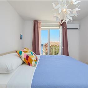 3 Bedroom Apartment with 2 Balconies near Dubrovnik Old Town, Sleeps 5-6